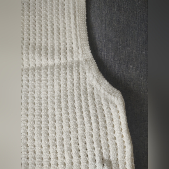 NWT White Knitted top.Small. - Picture 6 of 7